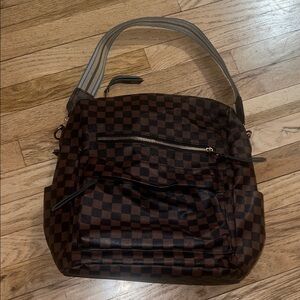 Elegant Checkered Brown Shoulder Bag